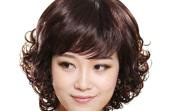 女生該知道的一些時(shí)尚假發(fā)的知識(shí)